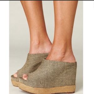 Jeffrey Campbell tweed open toed platforms size 8 womens. Excellent condition.